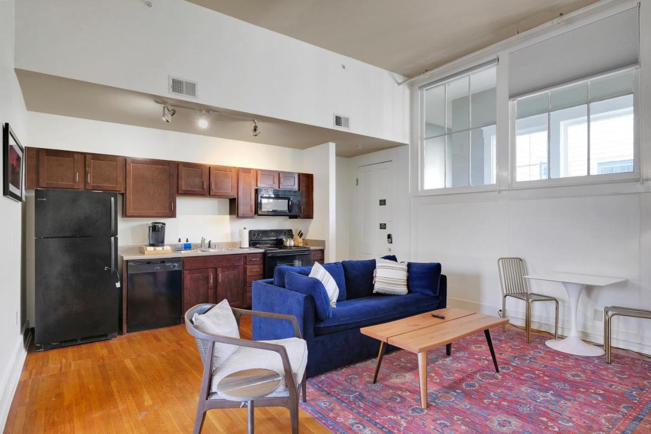Apartment With King Bed In Downtown Луисвил Екстериор снимка