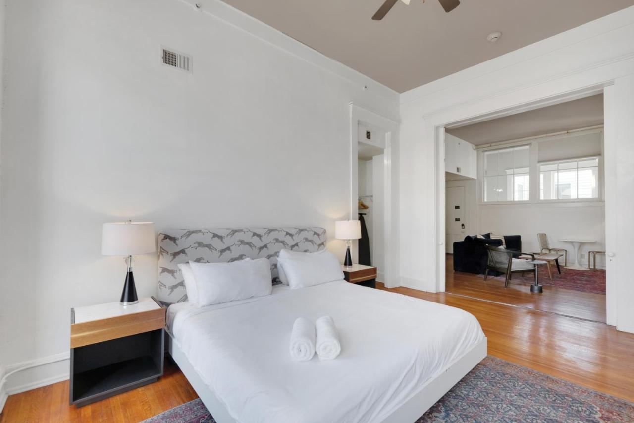 Apartment With King Bed In Downtown Луисвил Екстериор снимка